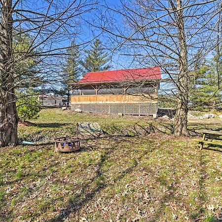 Honey House Cabin - A Quiet Countryside Retreat! Nappanee Екстериор снимка