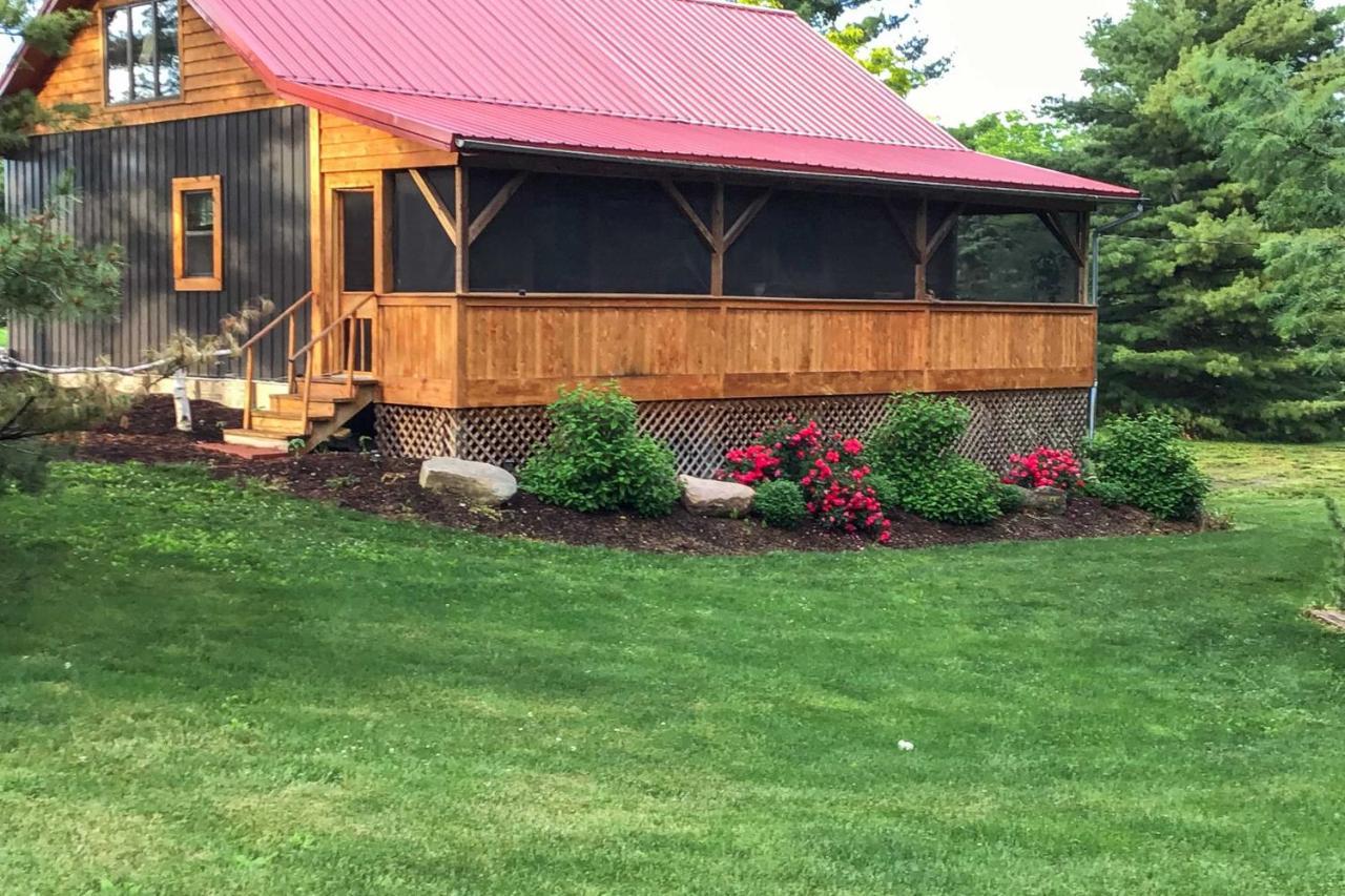 Honey House Cabin - A Quiet Countryside Retreat! Nappanee Екстериор снимка