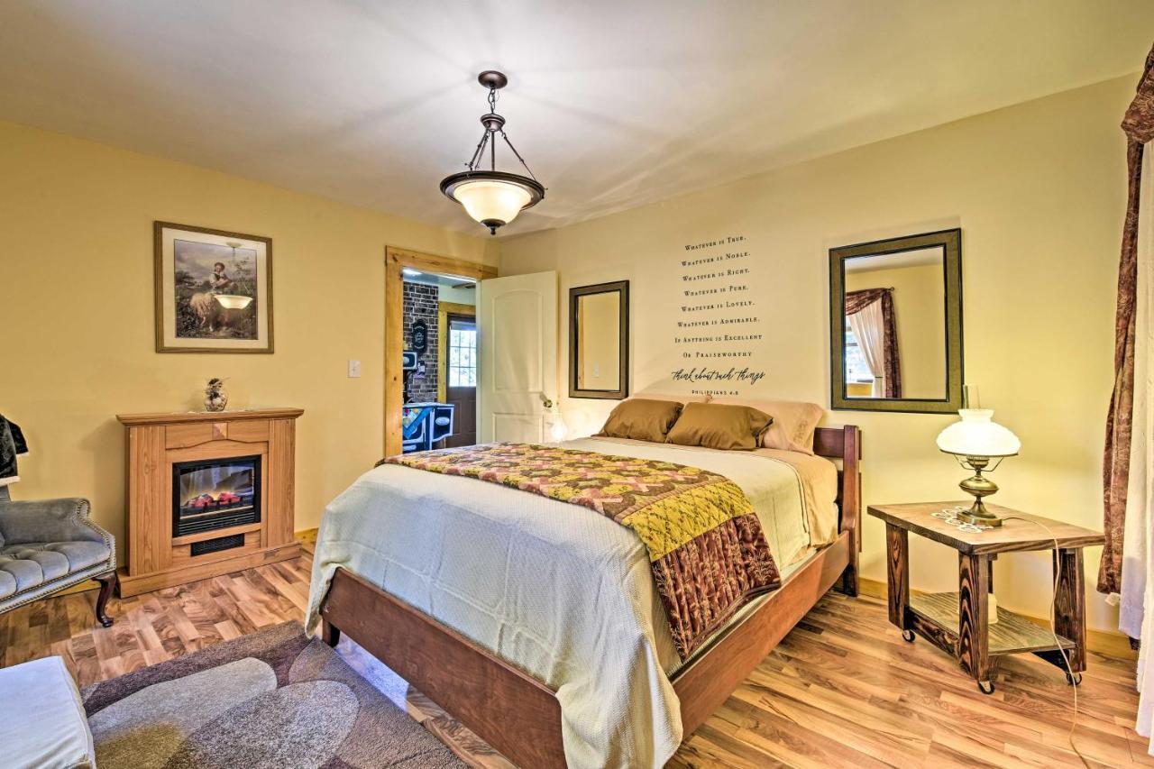 Honey House Cabin - A Quiet Countryside Retreat! Nappanee Екстериор снимка
