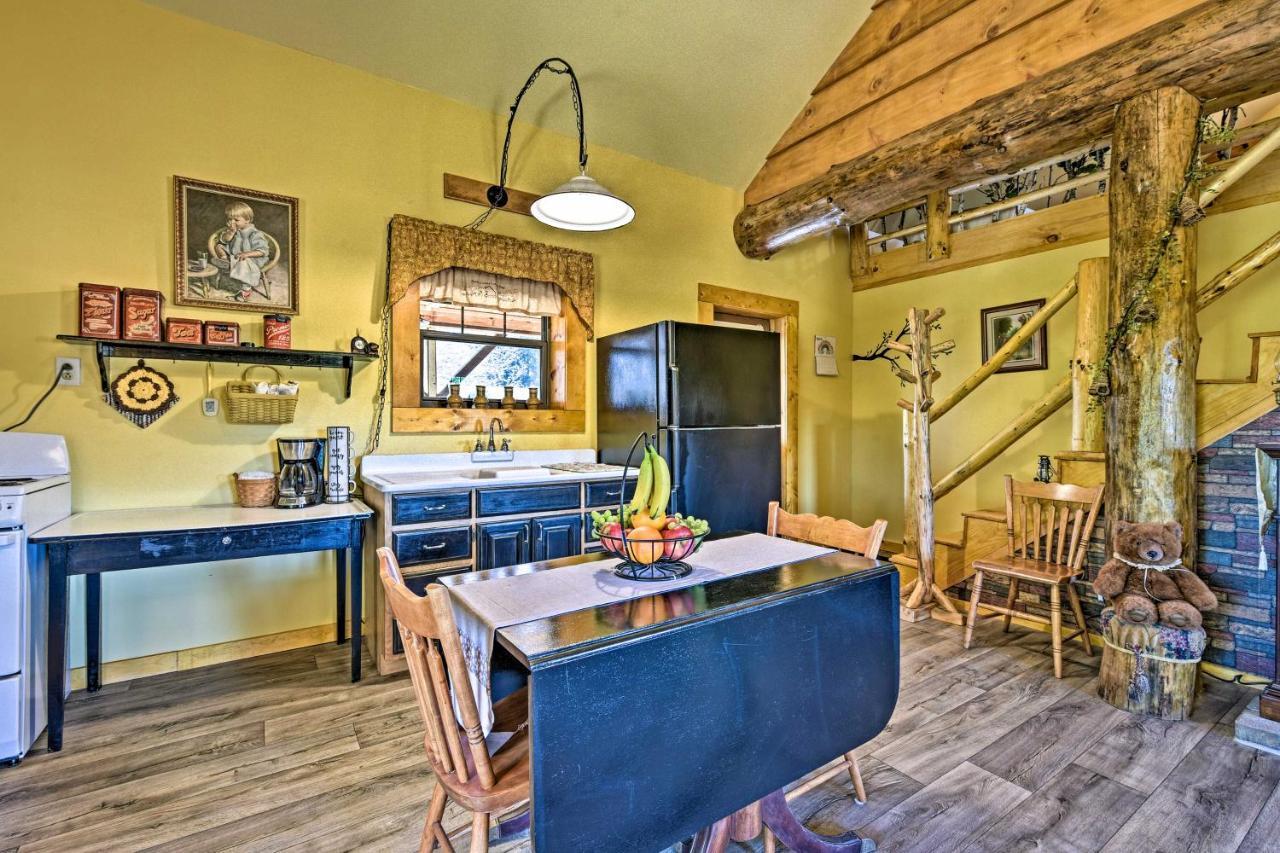 Honey House Cabin - A Quiet Countryside Retreat! Nappanee Екстериор снимка
