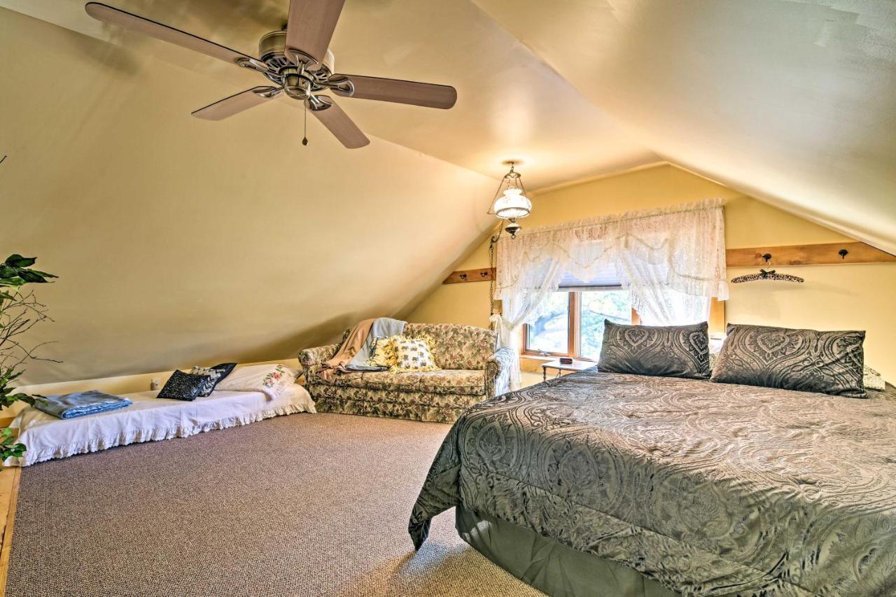 Honey House Cabin - A Quiet Countryside Retreat! Nappanee Екстериор снимка