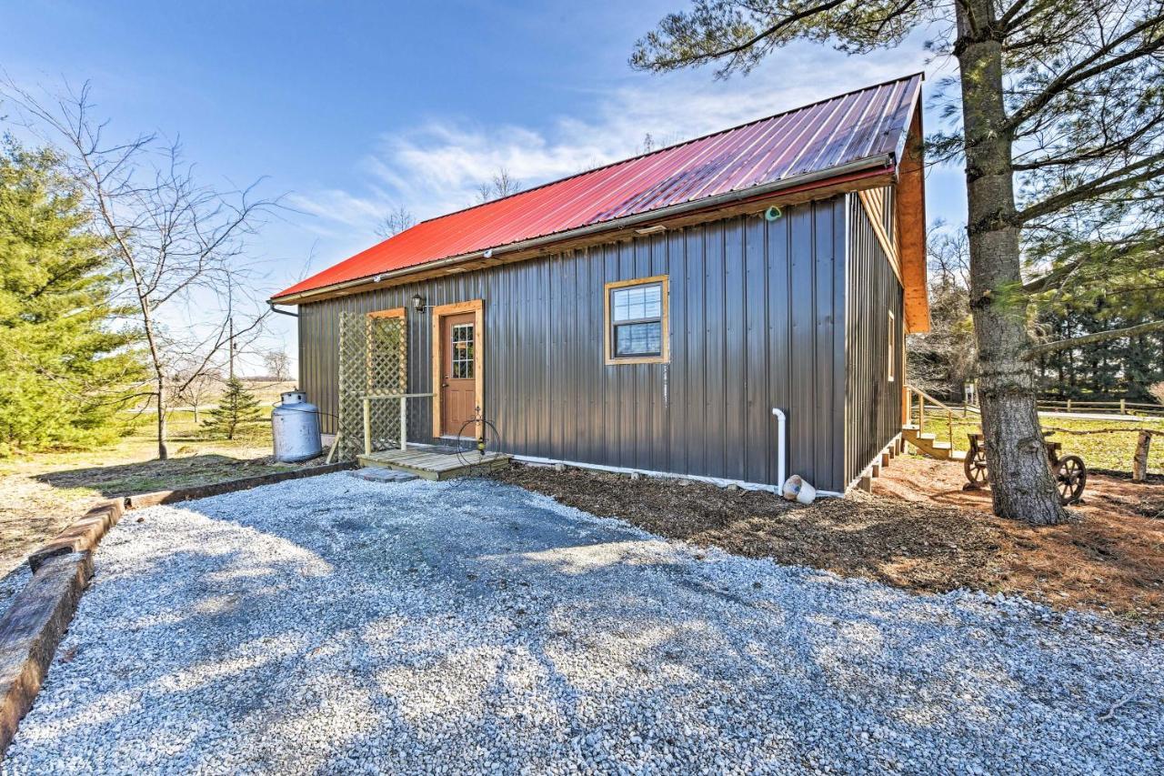 Honey House Cabin - A Quiet Countryside Retreat! Nappanee Екстериор снимка