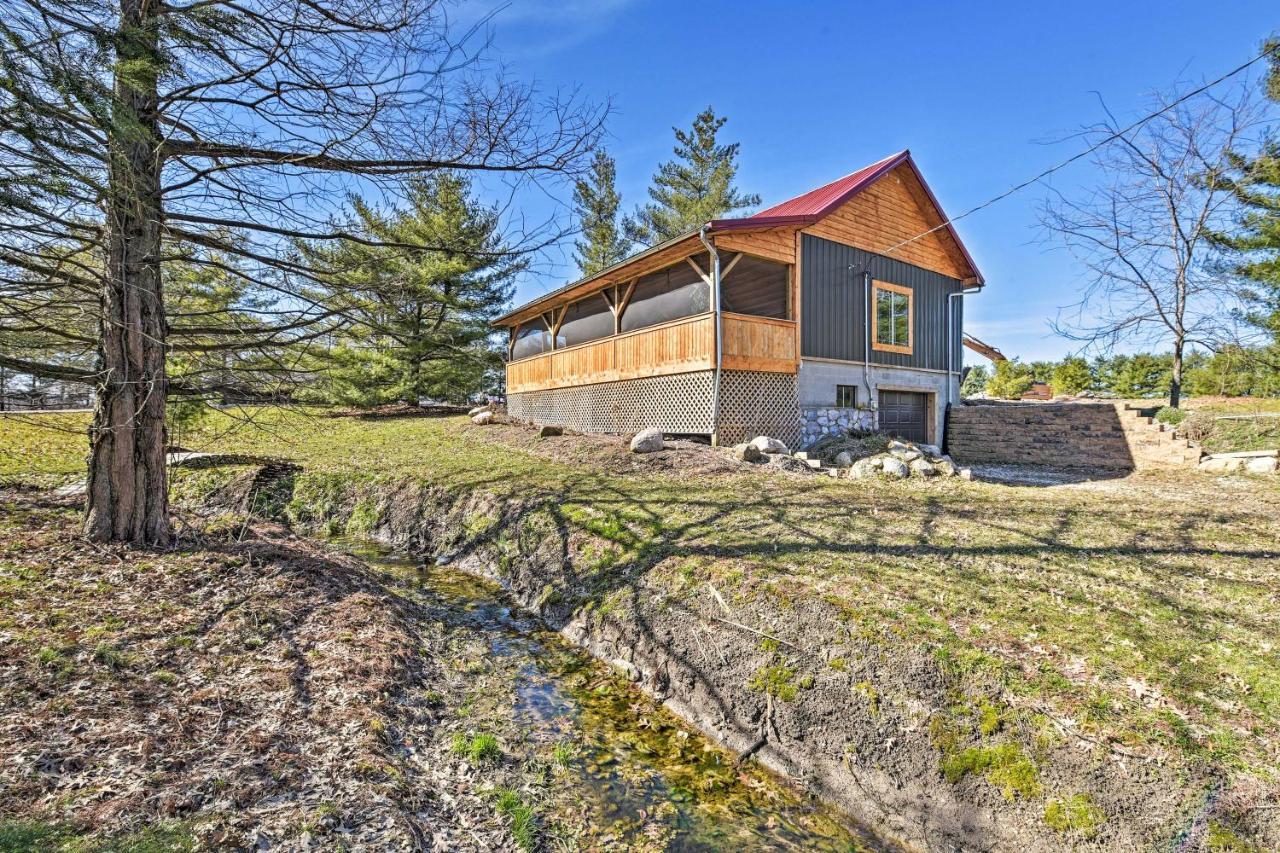 Honey House Cabin - A Quiet Countryside Retreat! Nappanee Екстериор снимка