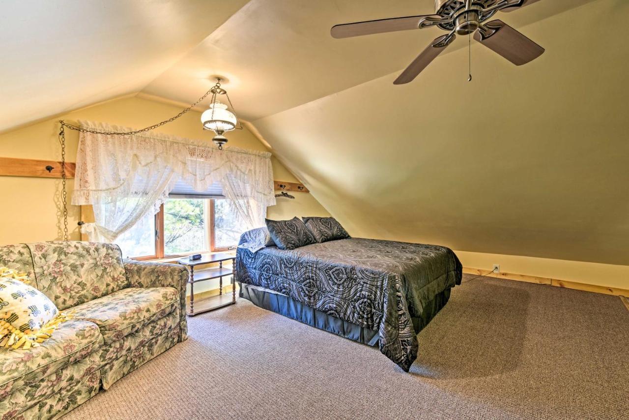 Honey House Cabin - A Quiet Countryside Retreat! Nappanee Екстериор снимка